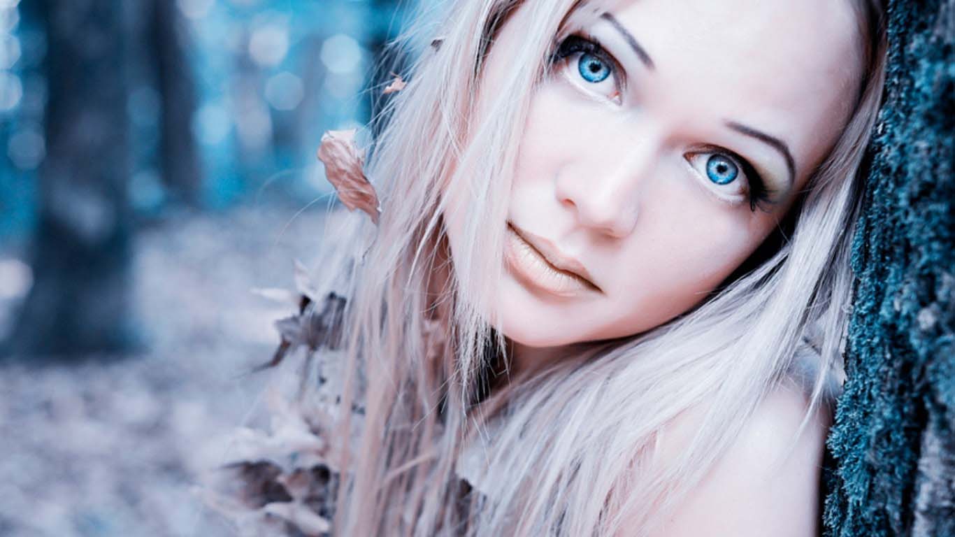 Голубоглазая сестра. Кейт Луиз Смит. Kate Louise Aurosonic. Блондинка с голубыми глазами. Девушка с синими глазами.
